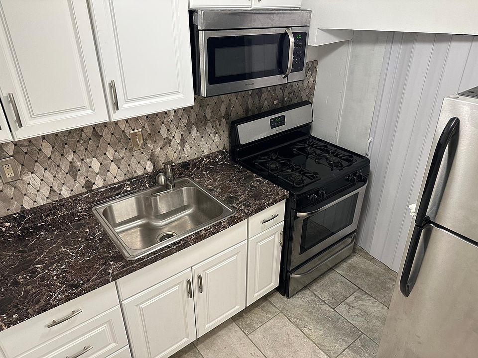 1st image of 3918 24th Ave Unit 3918