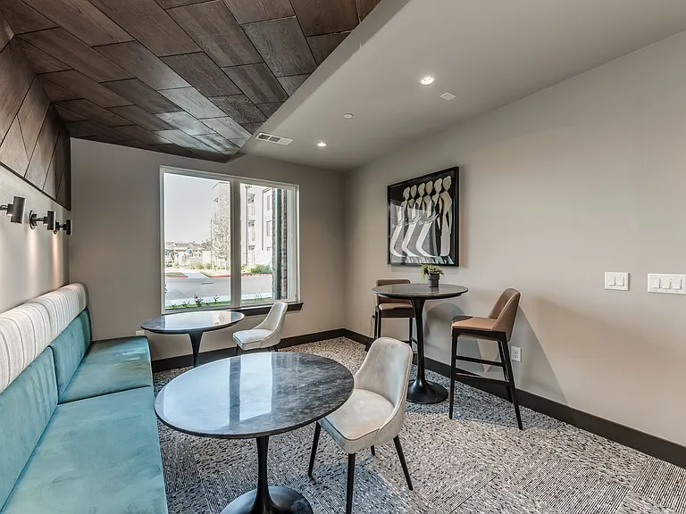 Reserve on Kingsland — Photo 13