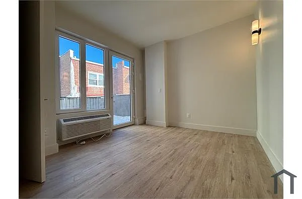Building Photo - 406 Remsen Ave