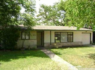 604 Rittiman Rd, Terrell Hills, TX 78209