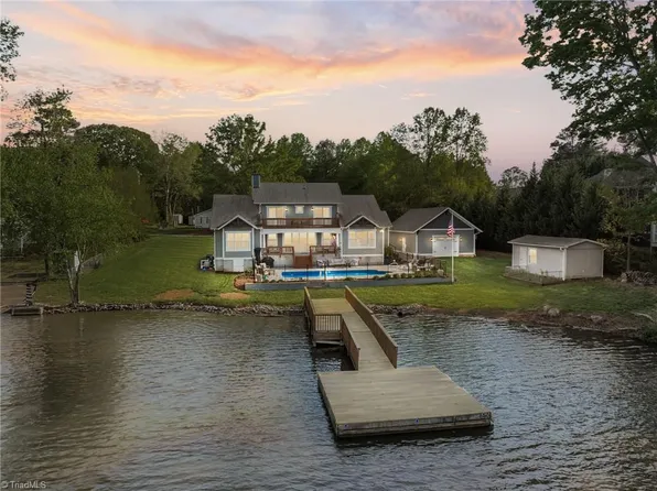 1786 Riverview Rd, Lexington, NC 27292