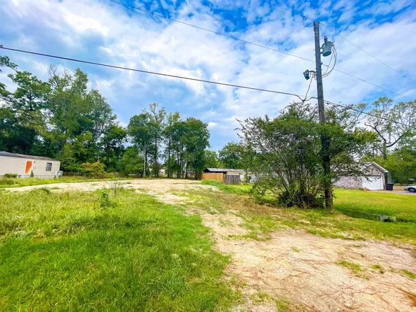 1060 Duke St, Vidor, TX 77662