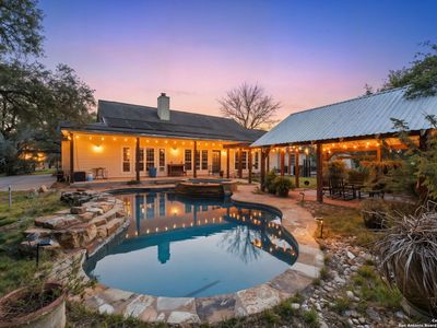 805 Paddy RD, Floresville, TX, 78114