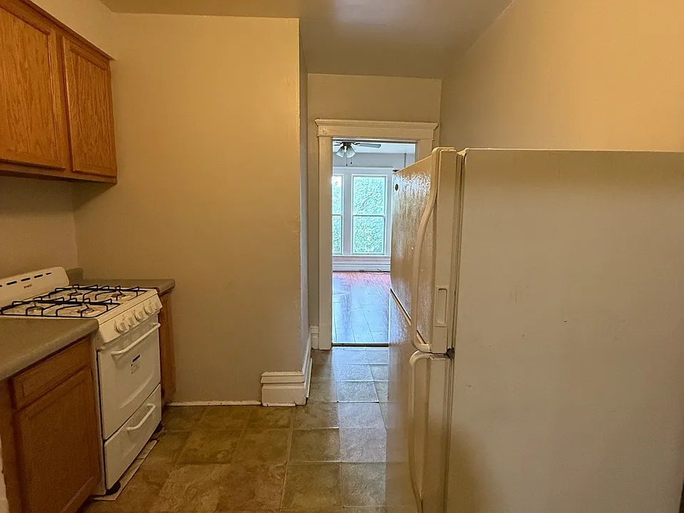 217 W Vine St #7