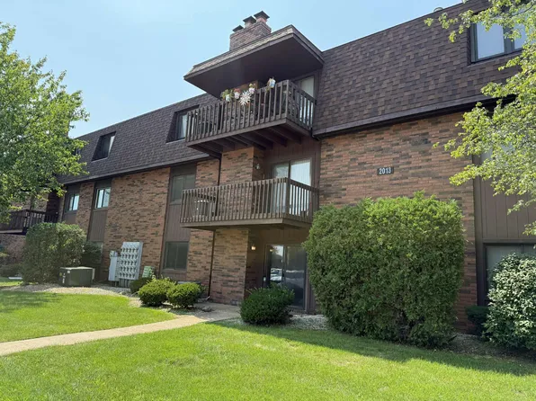 2013 45th St Unit 106, Highland, IN 46322