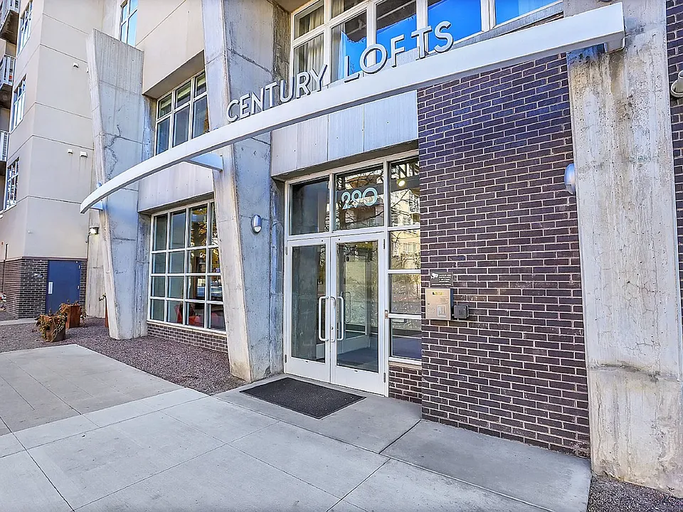 290 W 12th Ave #206