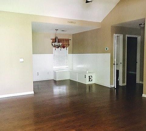 2nd image of 233 Whispering Pine Cres