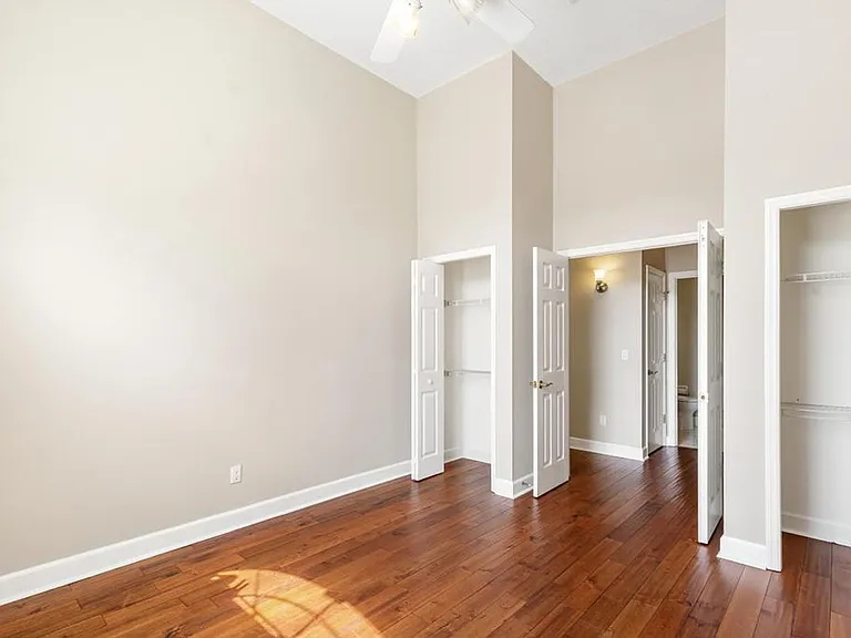337 S Mill View Way — Photo 6