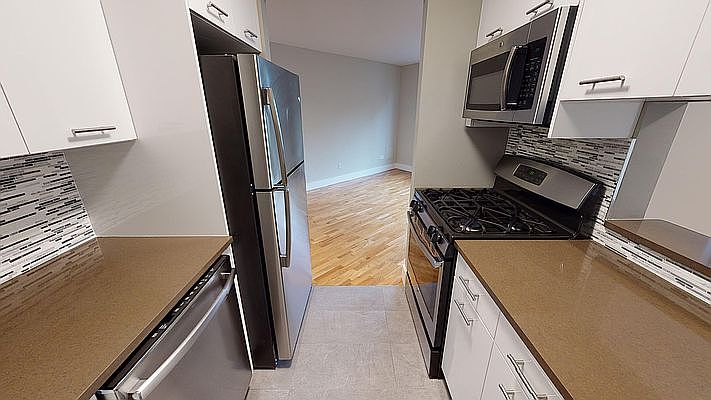 1st image of 175 E 96th St #20H