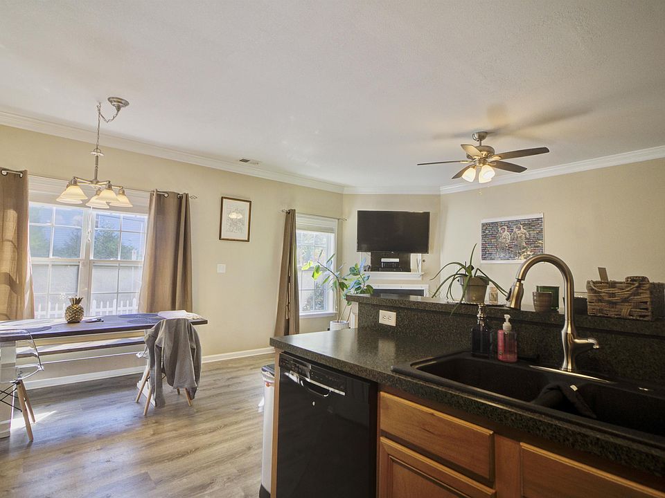 1st image of 477 N Oceana Blvd