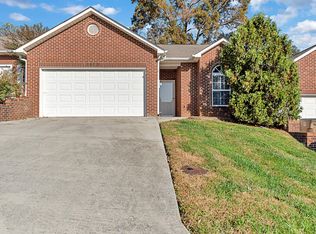 2453 Glen Meadow Rd, Knoxville, TN 37909