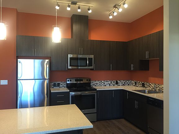 2nd image of 736 8th Ave NE Unit 524