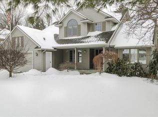 1706 Whitewood Dr SW, Wyoming, MI 49519