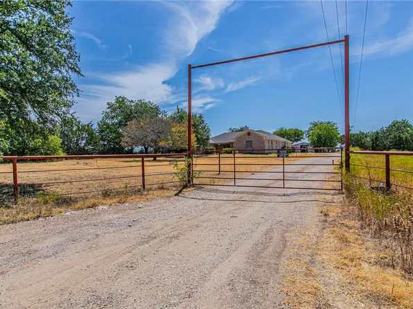 1648 Old Ranch Rd, China Spring, TX 76633