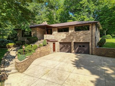 1341 Valley Dr, Akron, OH, 44312