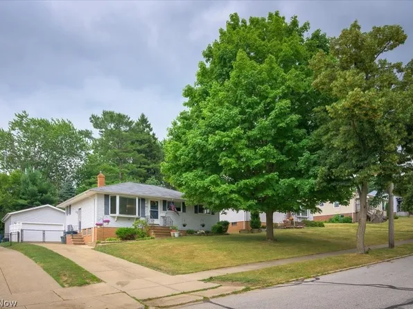 5291 Melody Ln, Willoughby, OH 44094