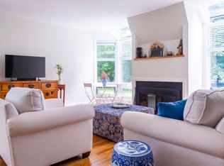 421 Bellevue Ave #D, Newport, RI 02840