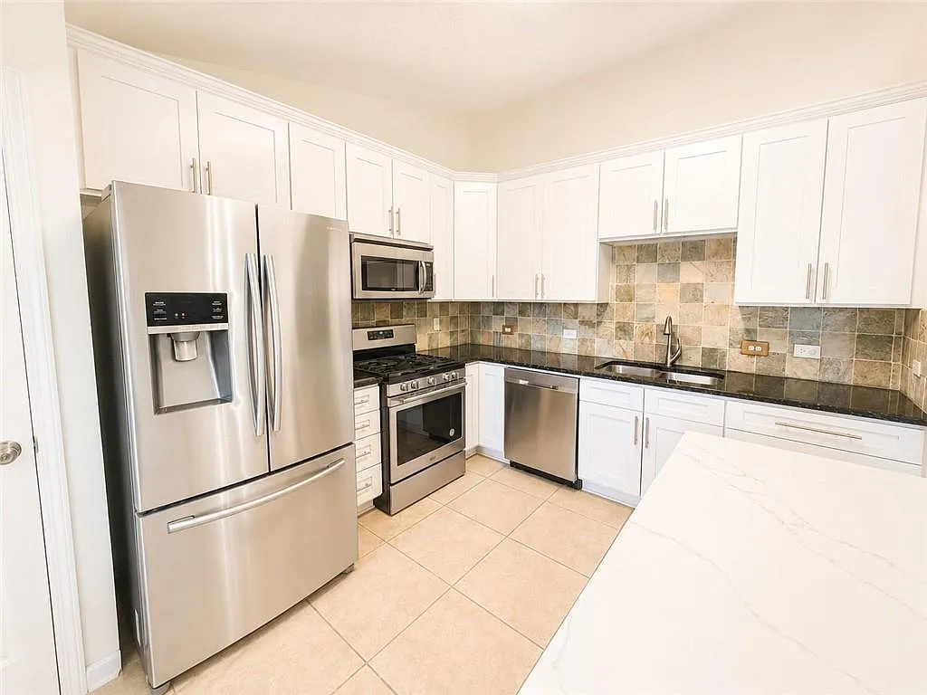3 bed, 2.5 bath, 1536 sqft, $2,295 — Photo 4
