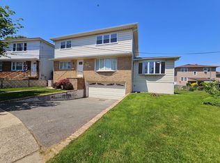 22 Kennedy Ct #2, Lyndhurst, NJ 07071