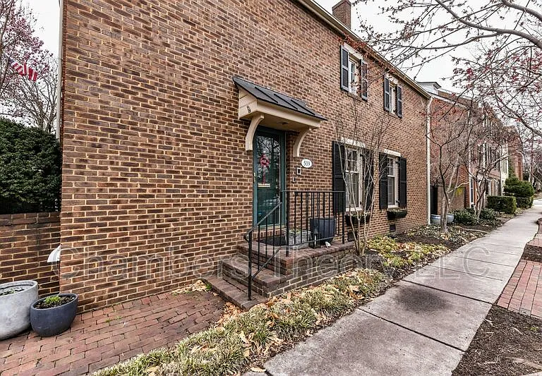 509 S Saint Asaph St — Photo 33