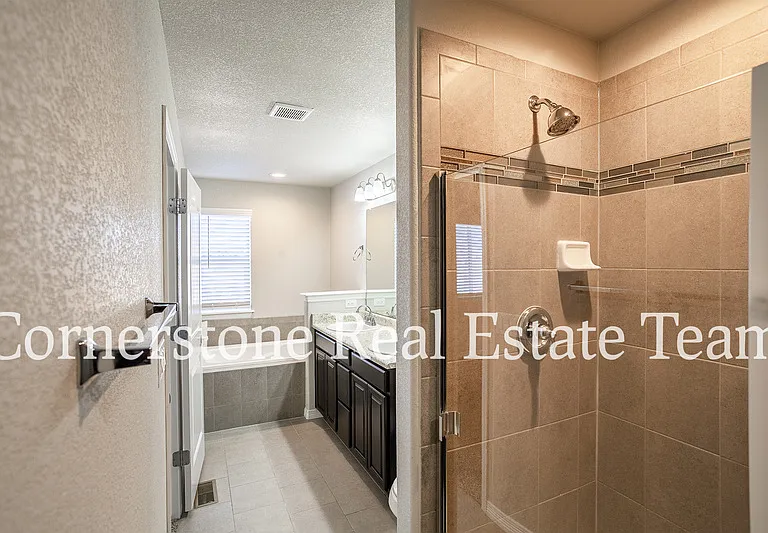 10758 Saco Dr — Photo 22