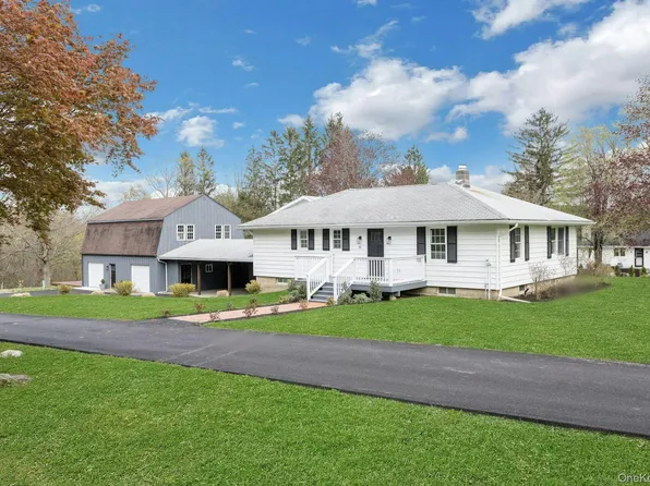 85 Harmony Hill Road, Pawling, NY 12564