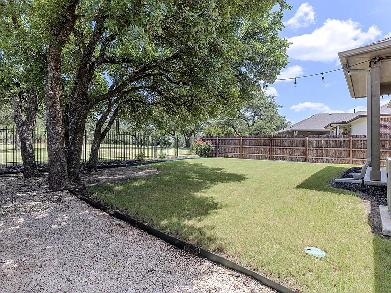 2205 Singletree Bnd — Photo 32