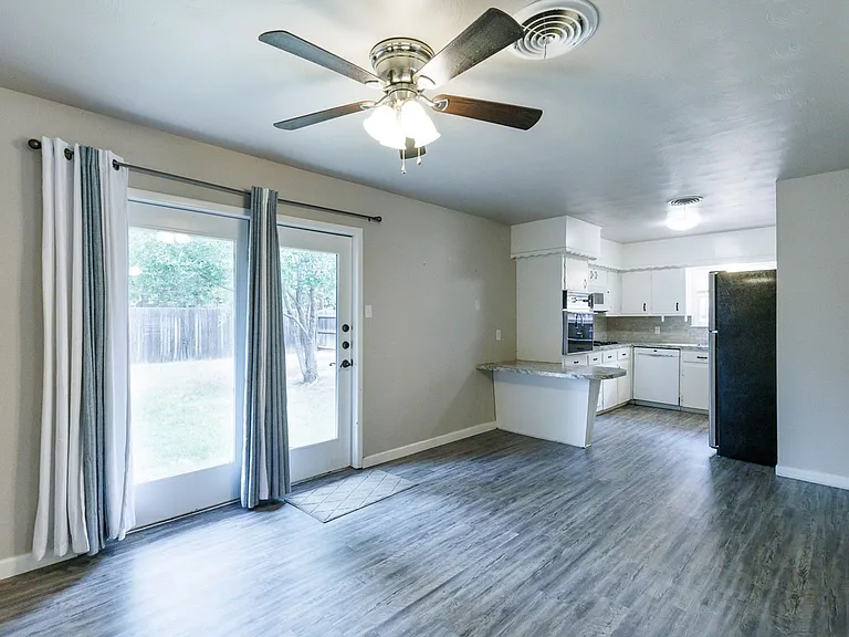 406 Bangor Ave — Photo 8