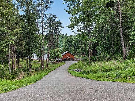 5th image of LOT 4 Red Barn Ln