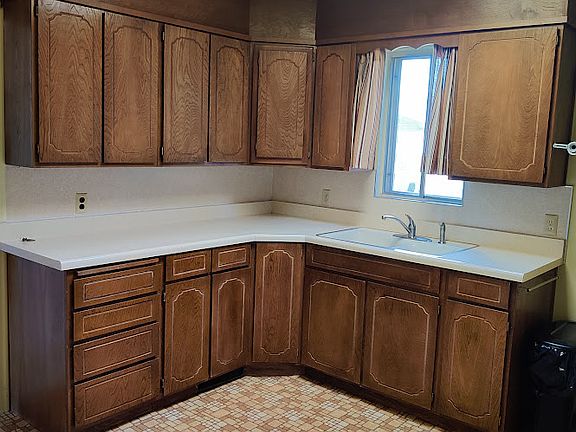 redwood kitchen_03272023