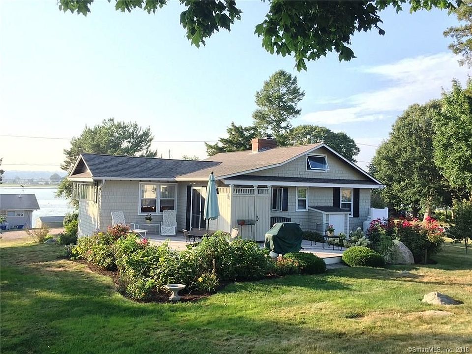107 Latimer Point Rd Stonington, CT, 06378 Apartments for Rent Zillow