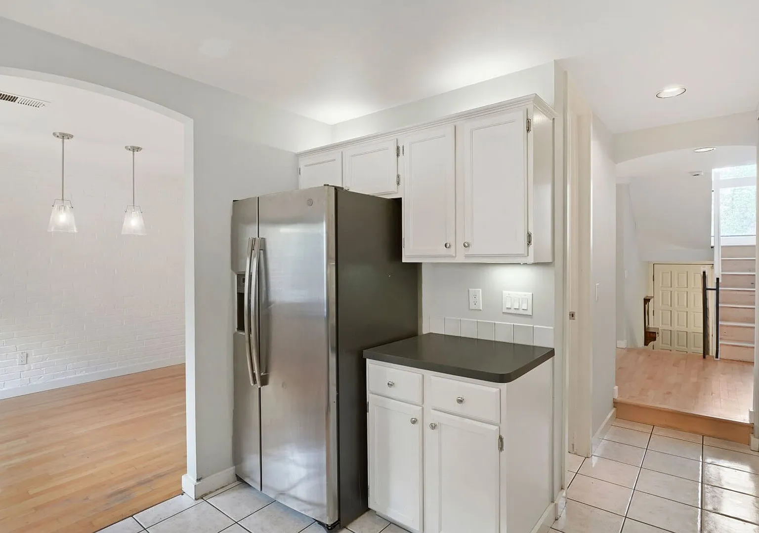 Location Location!! Cherry Creek North Townhome W/ Secure 2-Car Garage!! — Photo 4