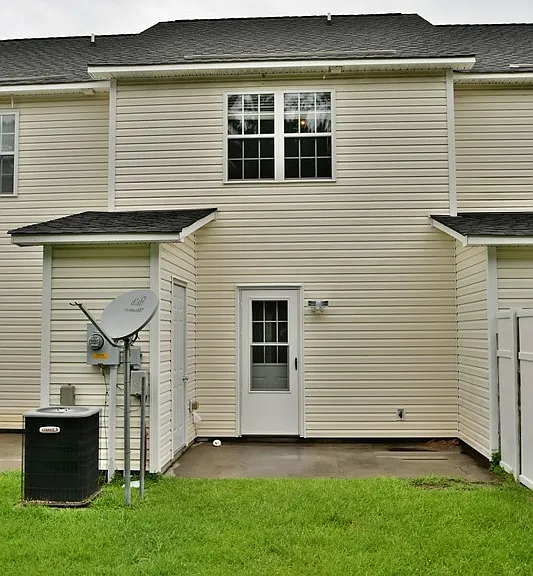 104 Streamwood Dr — Photo 27