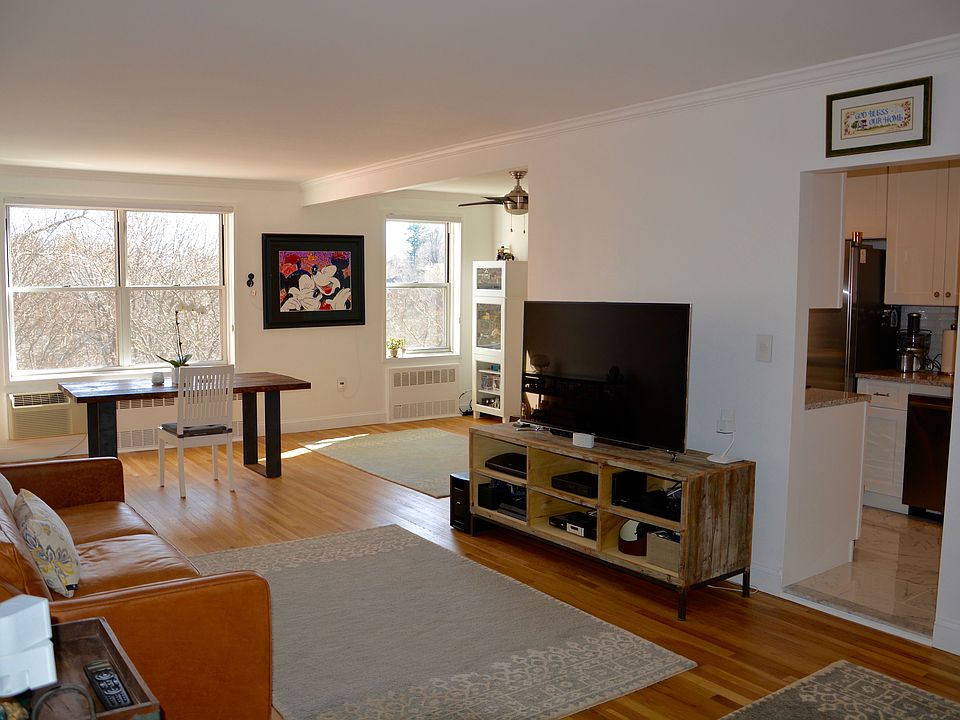1st image of 177 E Hartsdale Ave APT 6L