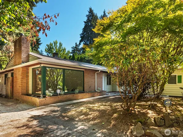 17552 Ballinger Way NE, Lake Forest Park, WA 98155
