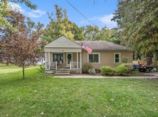 1020 Kusterer Dr NW, Grand Rapids, MI 49534