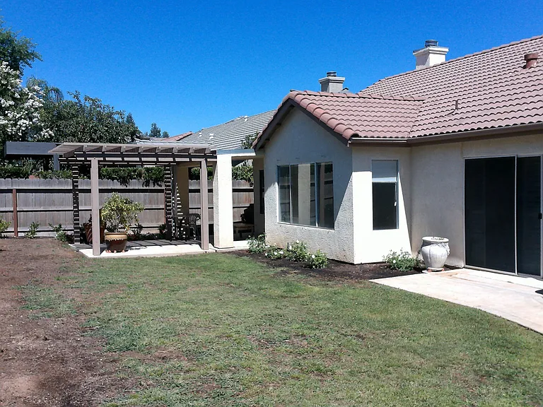 1923 E Desert Island Dr — Photo 18