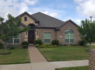 805 Regal Bluff Ln, Desoto, TX 75115