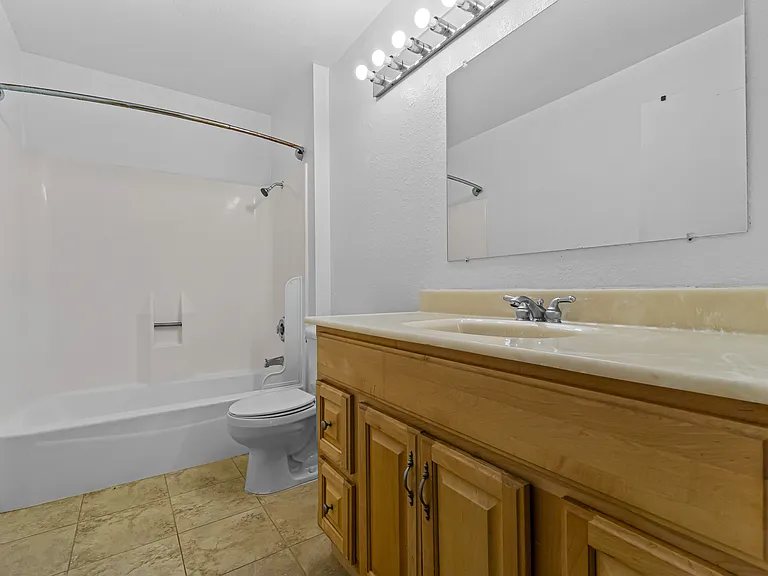 6111 Rancho Mission Rd — Photo 9