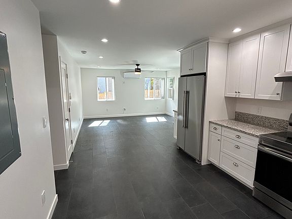 2nd image of 3135 Garrison St