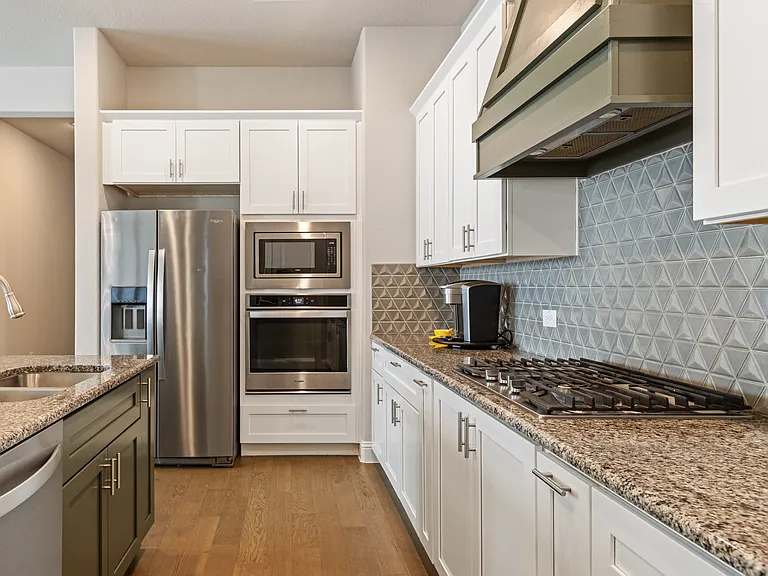 4129 Angelina Dr — Photo 10