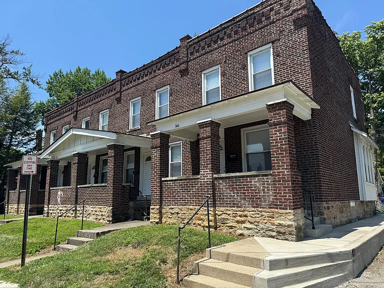 360 E Oakland Ave — Photo 18