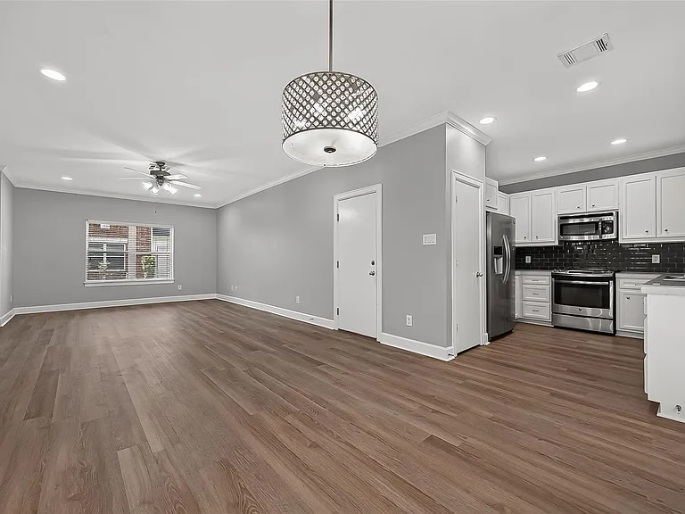 5951 S Loop E #38 — Photo 28