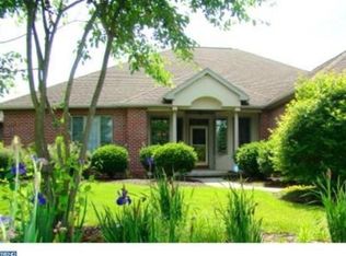 2 Summer Hill Dr, Reading, PA 19608