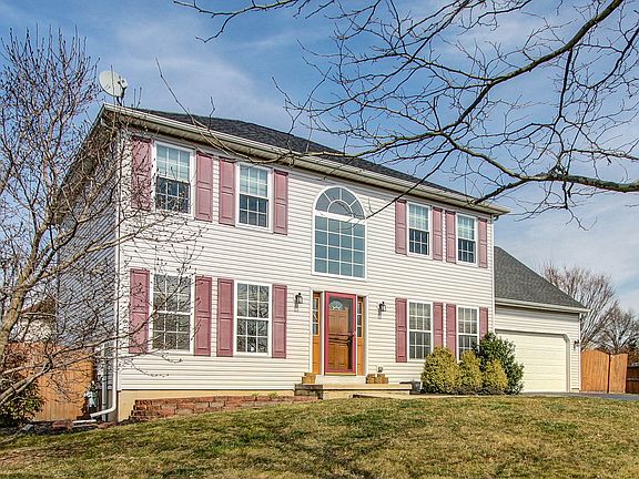2nd image of 100 Noble Ct