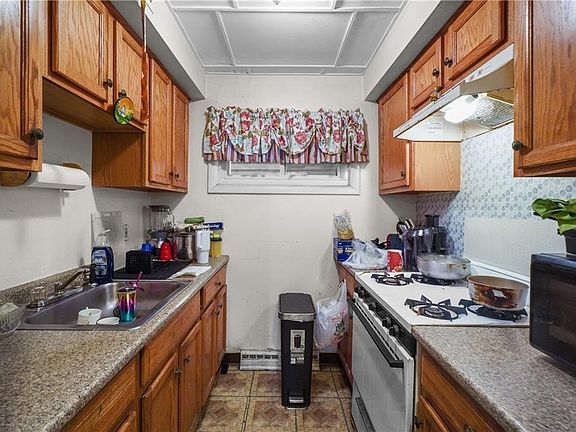 3rd image of 5 Nickerson St