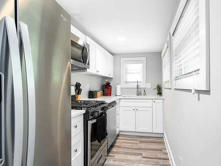 724 North Ave #B — Photo 15