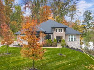 5059 Oak Ridge Trl, Columbus, IN 47201