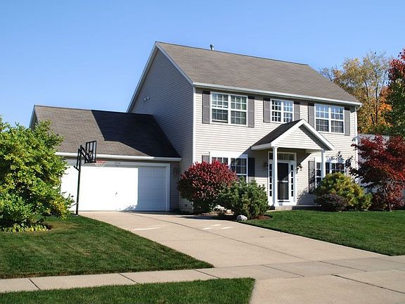 Located on a highly desired cul-de-sac with a sidewalk to the pool and trail.