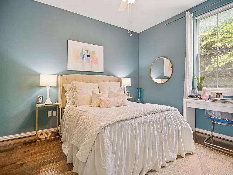 2305 Worthington St #213 — Photo 7